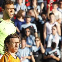 El Real Madrid tiró una Liga a tres bandas en Vigo