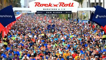 SAN DIEGO, CA - JUNE 03: Competitors leave the start gate during the Synchrony Rock'n'Roll San Diego Marathon on June 3, 2018 in San Diego, California. (Photo by Sean M. Haffey/Getty Images for Rock'n'Roll Marathon )
