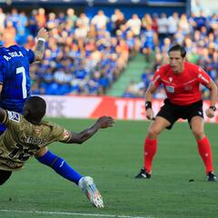 Traoré tiene roto el ligamento cruzado de su rodilla derecha