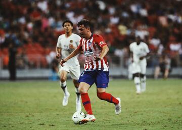 Uno de los jugadores más desequilibrantes del segundo equipo rojiblanco que tuvo un debut testimonial en Primera, un minuto contra el Huesca. Curiosamente se marcharía al propio club oscense en el verano de 2019, de donde ha salido cedido al Mirandés y esta temporada al Málaga, su ciudad natal.  