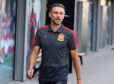 Luis Enrique surprises by leaving Alba, Koke, Lucas and Aspas out of his first squad list