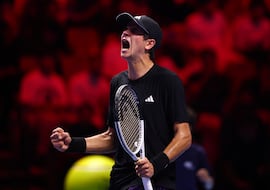 Jódar arrasa a Faria y sigue adelante en Camberra