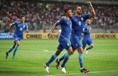 Brazil beat Peru and have one foot at World Cup 2018 Russia