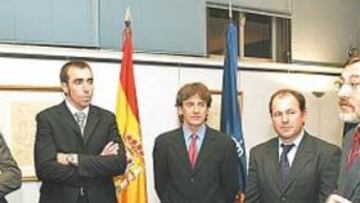 <b>CON TRAJE Y CORBATA. </b>Coma, Roma, Esteve y Arcarons se reunieron con Lissavetzeky.