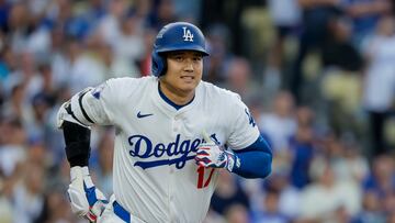 Los Angeles (United States), 11/10/2024.- Los Angeles Dodgers designated hitter Shohei Ohtani runs out a pop fly out during the third inning of the Major League Baseball (MLB) National League Division Series playoff game five between the San Diego Padres and the Los Angeles Dodgers in Los Angeles, California, USA, 11 October 2024. The series is the best-of-five games. EFE/EPA/ALLISON DINNER