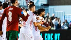 Ilusión desbordada en el debut de Jesús Velasco con España