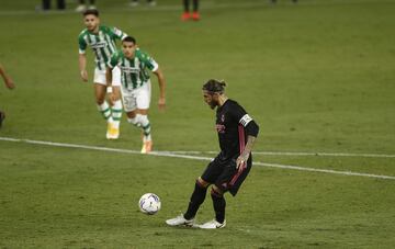 2-3. Sergio Ramos marcó el tercer gol de penalti.