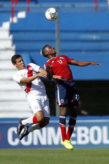 Perú vs. Colombia . EFE/Hugo Ortuño