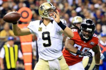  Drew Brees volvió a dar una clase magistral de como debe conducir u ataque un QB.