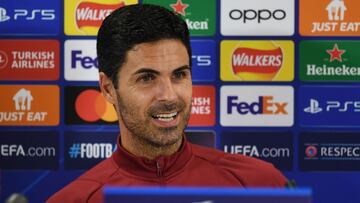 Mikel Arteta, técnico del Arsenal, comparece en la rueda de prensa previa al partido de Champions League ante el Oporto.