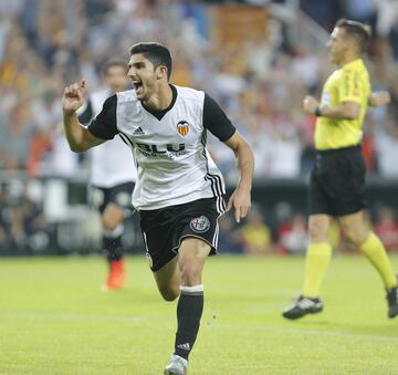 El Sevilla mide la penúltima resurrección de Guedes