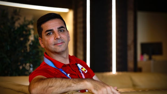 Francis Hernández: “El futbolista español es el mejor del mundo y la cantera, un referente”