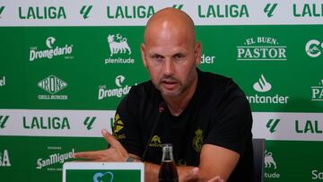 Jos¨¦ Alberto, en la rueda de prensa previa al partido contra el Espanyol.