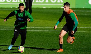 Juergen e Íñigo, del Racing, en El Sardinero.