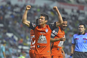 El Chucky tuvo un debut soñado con los Tuzos en el 2014, pues la joya mexicana entró a la cancha del Estadio Azteca y en el primer balón que tocó se quitó a la defensa del América y la mandó al fondo de la cabaña liderada por Moisés Muñoz