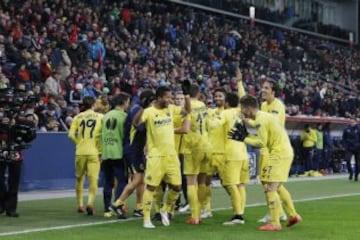 1-3. Giovani festejó el tercer gol.