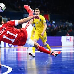 Rusia derrota a Ucrania en un partido de guante blanco