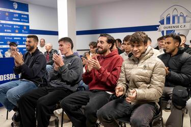 Los jugadores del Ourense CF reaccionan al conocer que se enfrentarán al Athlletic Club en los dieciseisavos de final de la Copa del Rey.