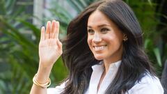 The Duchess of Sussex has decided to stay in Los Angeles, California, and many are wondering why only Harry has traveled.