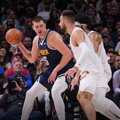 Jokic hace pequeños a los Cavs
