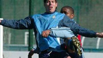 <B>SE ABSTIENE. </B>Luque no quiso comentar la acción de Javi Navarro.