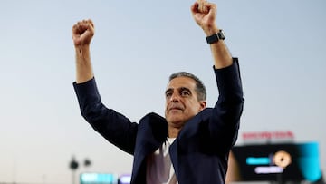 PASADENA, CALIFORNIA - JUNE 19: Renato Paiva, Head Coach of Botafogo, celebrates after the team's victory in the FIFA Club World Cup 2025 group B match between Paris Saint-Germain FC and Botafogo FR at Rose Bowl Stadium on June 19, 2025 in Pasadena, California. Stu Forster/Getty Images/AFP (Photo by Stu Forster / GETTY IMAGES NORTH AMERICA / Getty Images via AFP)