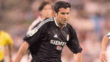 <b>MUCHAS OFERTAS.</b> Figo sigue siendo objeto de deseo.