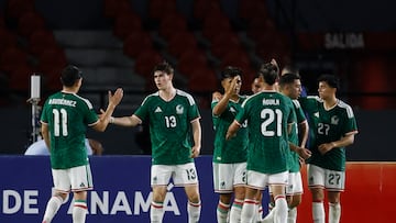 AMDEP592. CIUDAD DE PANAMÁ (PANAMÁ), 22/01/2026.- Jugadores de México celebran un gol este jueves, en un partido amistoso entre las selecciones de Panamá y México en el estadio Rommel Fernández Gutiérrez en Ciudad de Panamá (Panamá). EFE/ Bienvenido Velasco