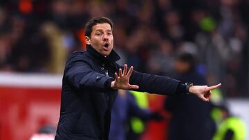 Soccer Football - Champions League - Bayer Leverkusen v Inter Milan - BayArena, Leverkusen, Germany - December 10, 2024 Bayer Leverkusen coach Xabi Alonso reacts REUTERS/Thilo Schmuelgen