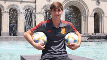 Miranda atendió a As en Ereván.