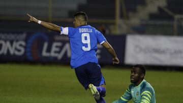 Nelson Bonilla, de la Selección de El Salvador, milita en el balompié tailandés y es el líder en la ofensiva para los de Hugo Pérez en Nations League.