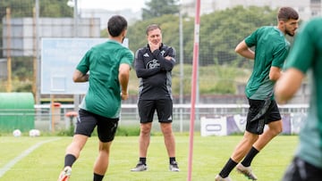 Cristóbal Parralo va encontrando su núcleo duro.