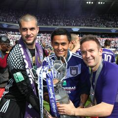 Capel: "Dejé cosas por volver a España y ahora estoy sin equipo"