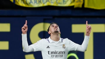 Ceballos celebra la clasificación del Madrid.