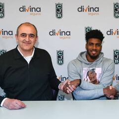 Shawn Dawson seguirá en la Penya hasta junio de 2020