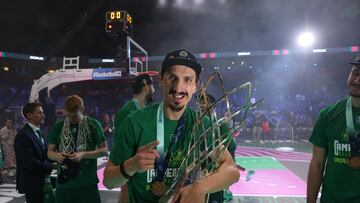 Nihad Djedovic, con el t¨ªtulo de la BCL.