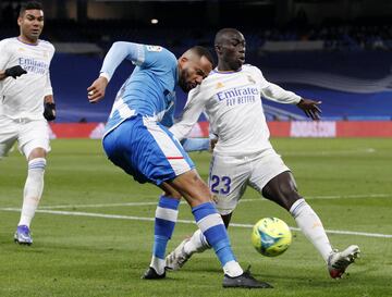 Mendy y Bebé.