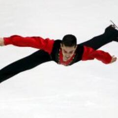 Javi Fernández se pone líder en el estreno de su pieza flamenca