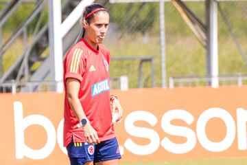 La Selección Colombia Femenina tuvo su último entrenamiento antes de enfrentar a Bolivia por la segunda fecha de la Copa América Femenina en el Pascual Guerrero. La Tricolor entrenó en la Cancha Fútbol Paz de La Z.