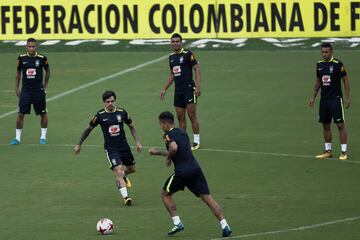 Brasil enfrenta a Colombia en Barranquilla, por la fecha 16 de las Eliminatorias.