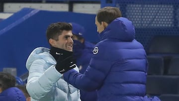 El delantero estadounidense salió de la banca para tomar las riendas de la ofensiva. Al 84 mandó un pase de fantasía para Marcos Alonso que metió un golazo de volea.