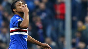 Sampdoria&#039;s forward Luis Fernando Muriel of Colombia celebrates after scoring during the Italian Serie A football match Sampdoria Vs As Roma on January 29, 2017 at the &#039;Luigi Ferraris&#039; stadium in Genoa. / AFP PHOTO / Marco BERTORELLO