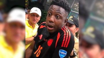 El humor colombiano no defrauda y este video lo sustenta. A la salida del hotel, un grupo de aficionados esperaban grabar al que fuera que saliese.