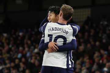 Con asistencia de Son, Maddison celebró su doblete en el encuentro frente al City. 