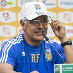 El Tuca gozó el triunfo de México; pide equilibrio y tranquilidad