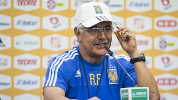 El Tuca gozó el triunfo de México; pide equilibrio y tranquilidad