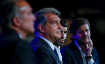 Joan Laporta, Sergio 'Kun' Agüero y Mateo Alemany.