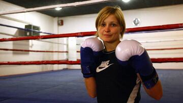 Campeona del mundo en el peso pluma falleció de manera repentina  a los 26 años. Duchemin, también campeona de Francia y de Europa en el superpluma, empezó a encontrarse mal después de un entrenamiento y, pese a los intentos por efectuar una reanimación y trasladarla al hospital de Perpignan, no se pudo hacer nada por salvar su vida