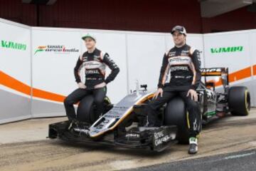 Nico Hulkenberg y Sergio Pérez en la presentación del VJM09, el nuevo coche de Force India.