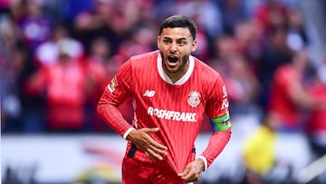 Alexis Vega celebrates his goal 4-2 of Toluca during the 11th round match between Toluca and Necaxa as part of the Liga BBVA MX, Torneo Clausura 2025 at Nemesio Diez Stadium, on March 08, 2025 in Toluca, Estado de Mexico, Mexico.